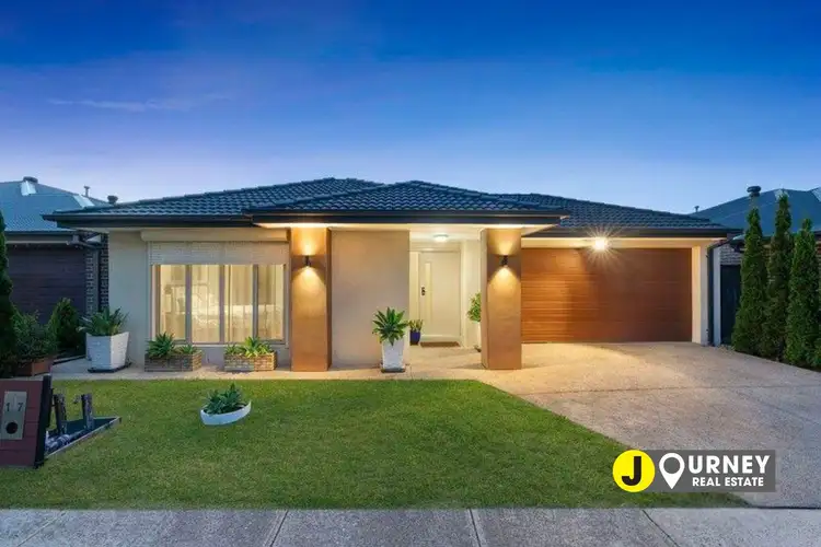17 Bellhaven Circuit, Clyde North VIC 3978