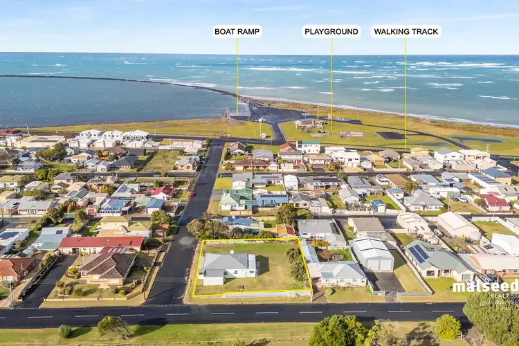 13 Bell Street, Port Macdonnell SA 5291