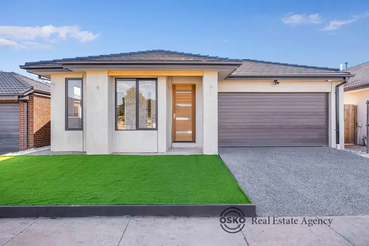 18 Hutton Street, Deanside VIC 3336