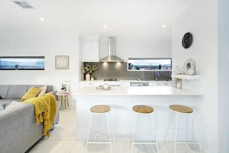 Fifth view of Homely house listing, 17 Deegan Way, Cranbourne East VIC 3977