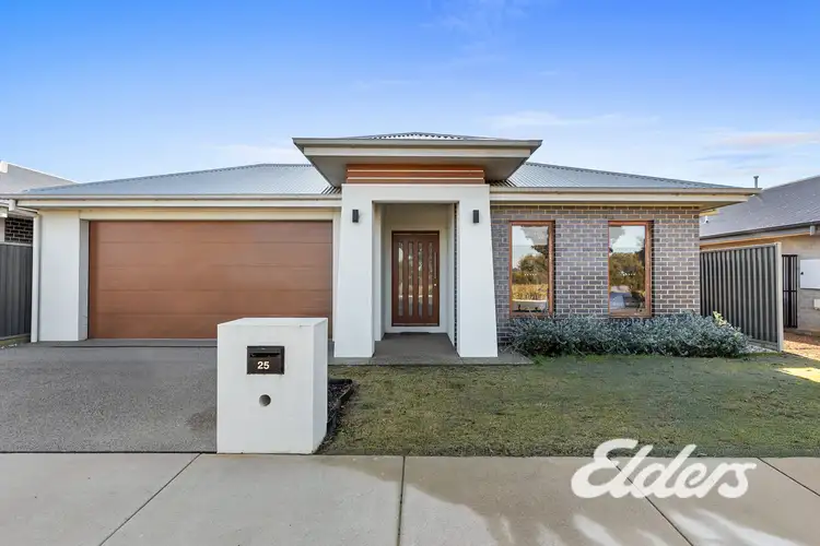 25 Peter Thomson Circuit, Yarrawonga VIC 3730