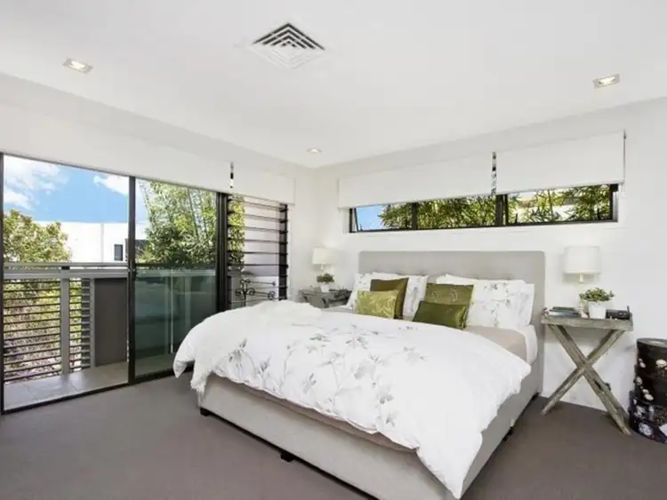Fourth view of Homely house listing, 10 Shore Crescent, Bulimba QLD 4171