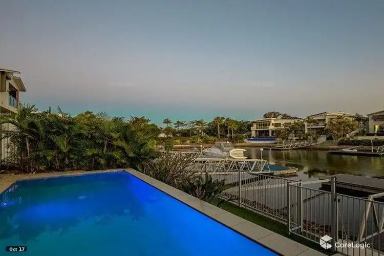 9 Harbourvue Court, Helensvale QLD 4212