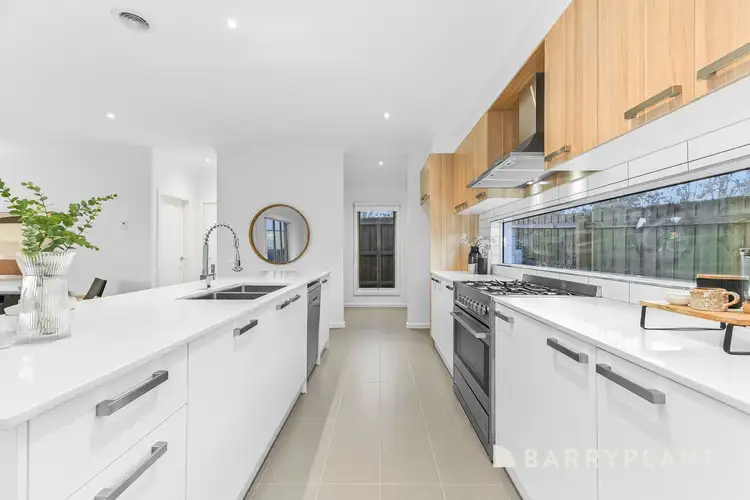 Fourth view of Homely house listing, 2 Boyd Way, Narre Warren VIC 3805