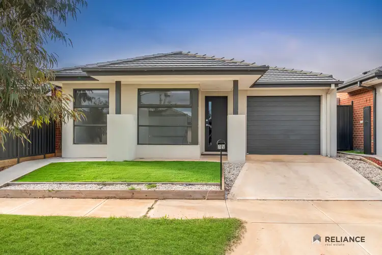 15 Southlands Loop, Strathtulloh VIC 3338