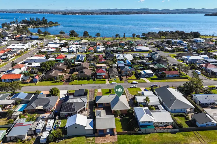 6 McEwan Street, Belmont South NSW 2280
