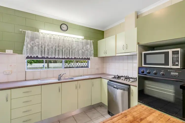 Fifth view of Homely unit listing, 2/7 Deshon Street, Whitfield QLD 4870