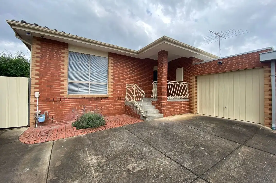 Main view of Homely unit listing, 2/23 Newton Street, Reservoir VIC 3073