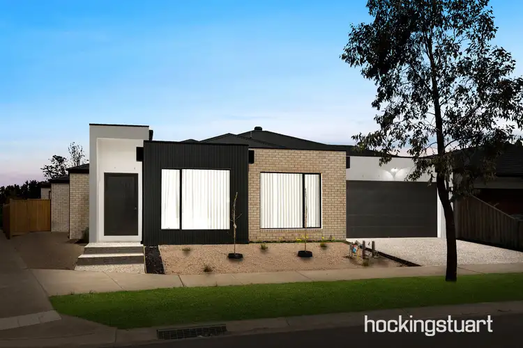 2 Hawksburn Place, Mickleham VIC 3064