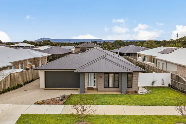 38 Cotton Circuit, Gisborne VIC 3437