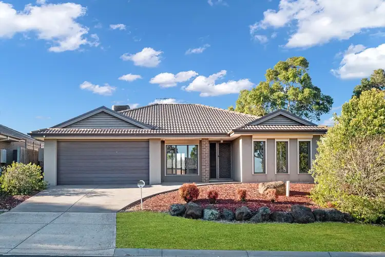 6 Seton Way, Darley VIC 3340
