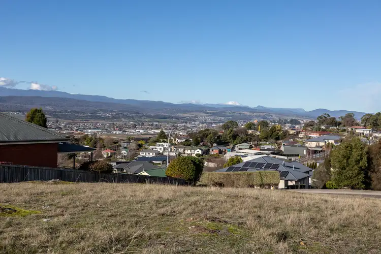 30 Balmoral Avenue, Riverside TAS 7250