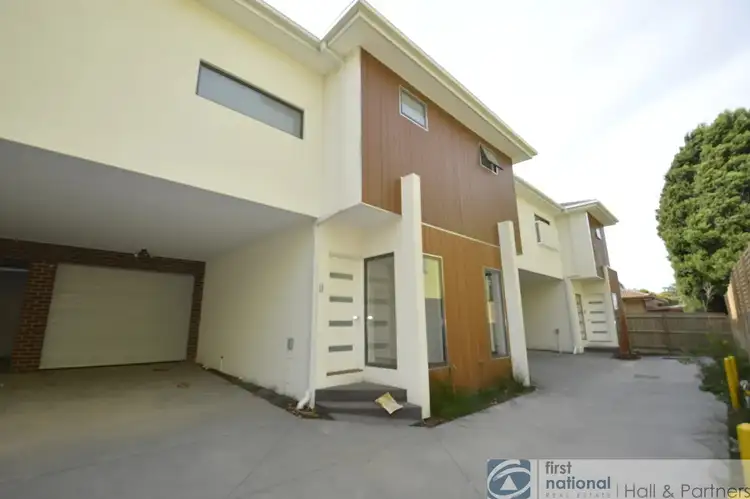 2/24 Wilma Avenue, Dandenong VIC 3175