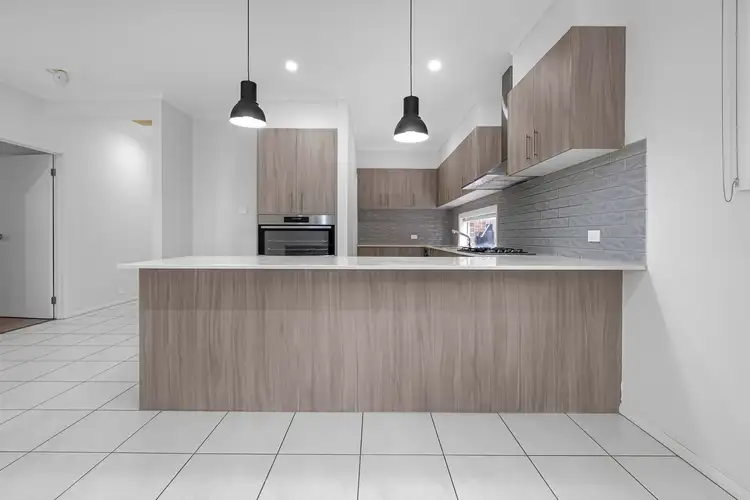 Fifth view of Homely house listing, 16 Cinnamara Circuit, Tarneit VIC 3029