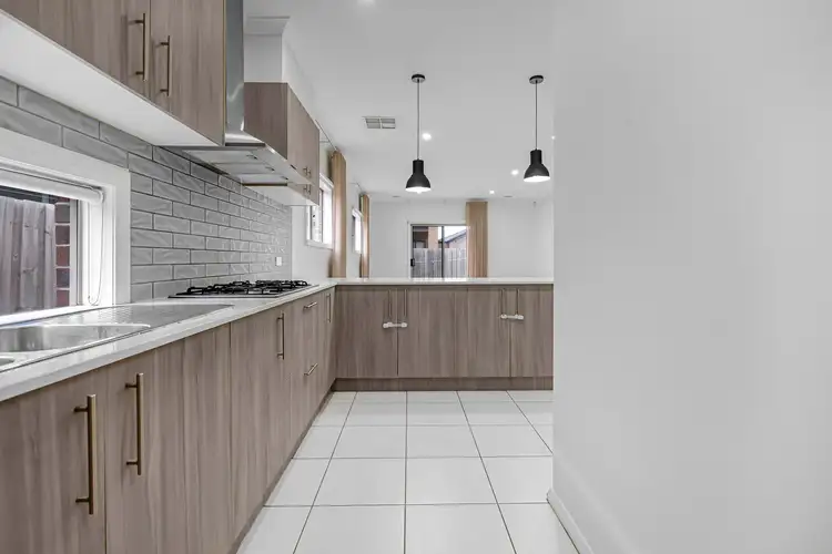 Sixth view of Homely house listing, 16 Cinnamara Circuit, Tarneit VIC 3029