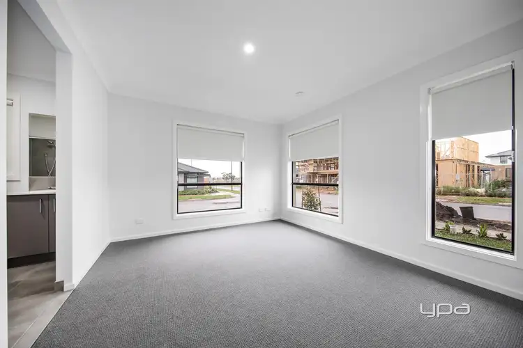 Fourth view of Homely house listing, 6 Gibsons Circuit, Bonnie Brook VIC 3335