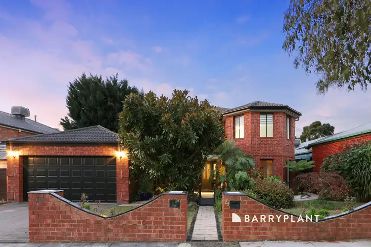 4 Brooklyn Bay Close, Rowville VIC 3178
