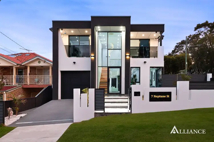 7 Neptune Street