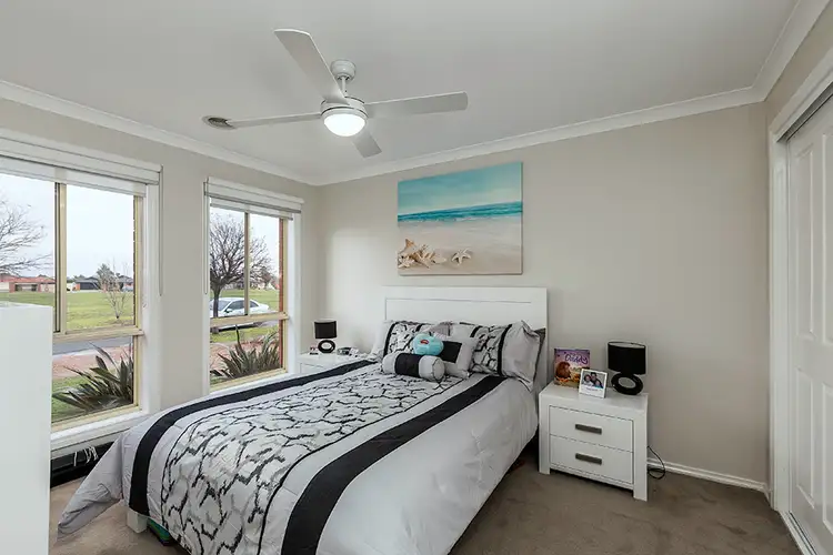 Fifth view of Homely house listing, 4 Featherhead Way, Harkness VIC 3337