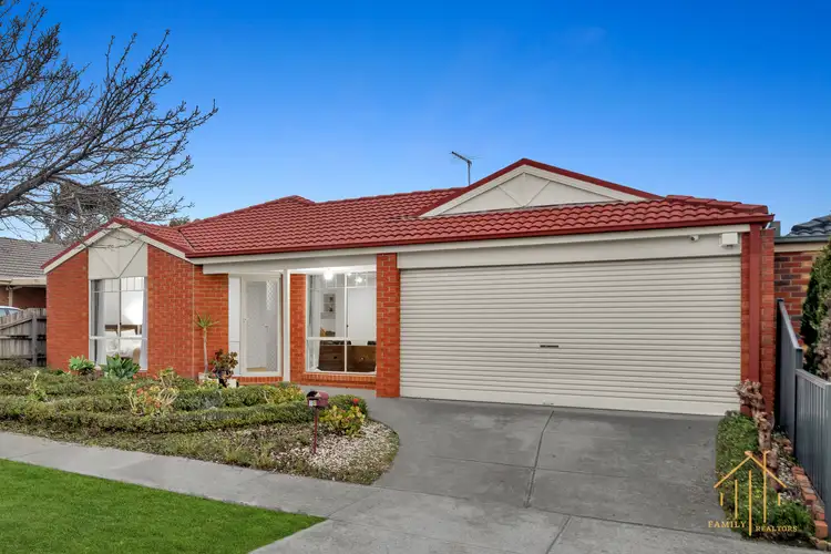 27 Stephellen Way