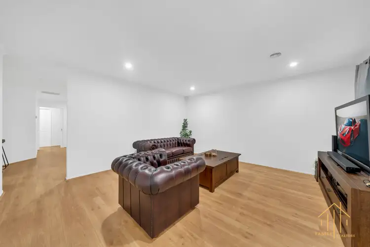 Fourth view of Homely house listing, 27 Stephellen Way, Cranbourne West VIC 3977