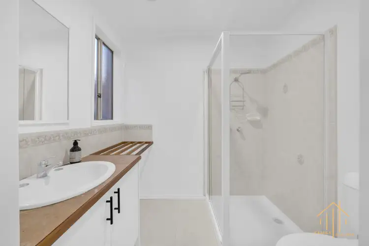 Sixth view of Homely house listing, 27 Stephellen Way, Cranbourne West VIC 3977