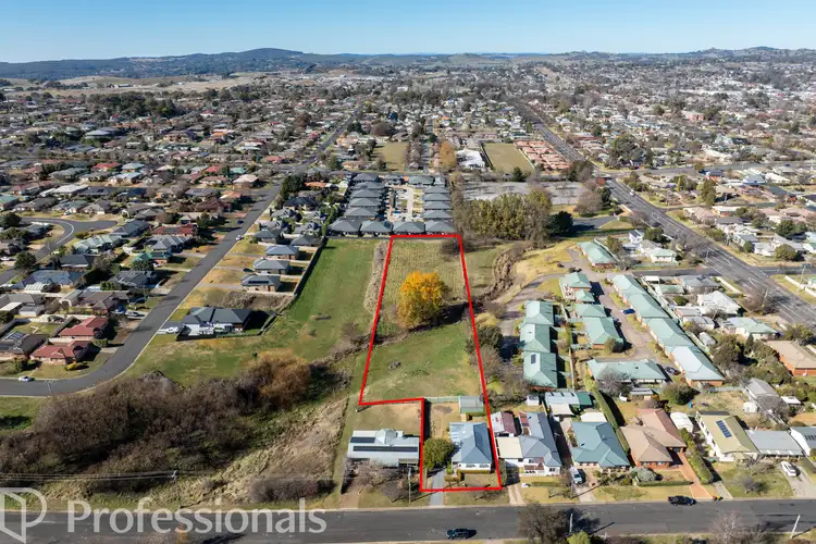 30 Kearneys Drive, Orange NSW 2800