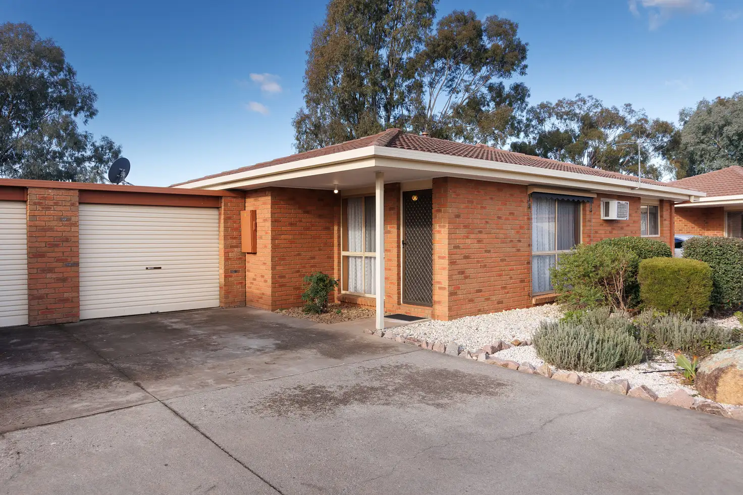 Main view of Homely unit listing, 2/7 Conway Court, Wodonga VIC 3690