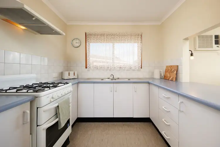 Sixth view of Homely unit listing, 2/7 Conway Court, Wodonga VIC 3690
