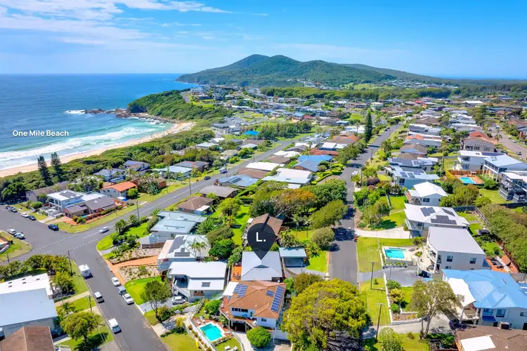 4 Palm Road, Forster NSW 2428