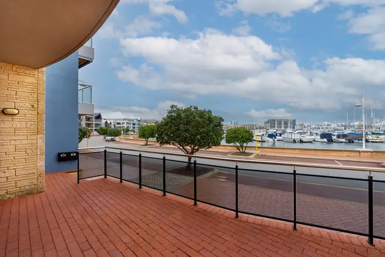 38A Spinnaker Quays, Mandurah WA 6210