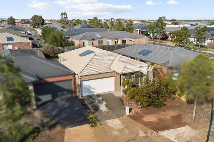 16 Clarice Crescent, Brookfield VIC 3338