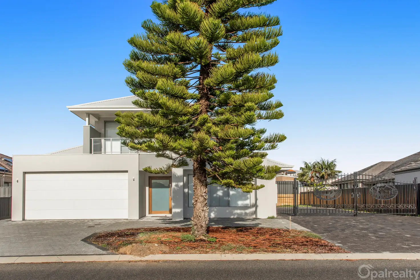 Main view of Homely house listing, 4 Bancoura Parkway, Secret Harbour WA 6173