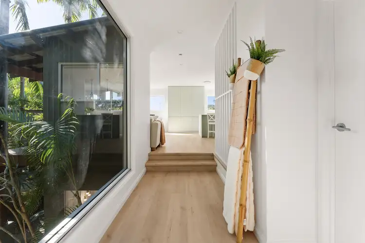 12 Hoffschildt Drive, Currumbin Waters QLD 4223