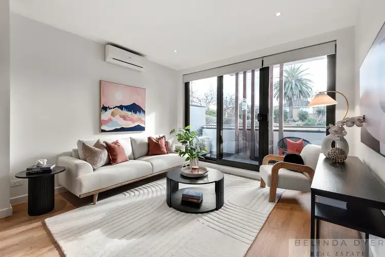 2/972 Riversdale Road, Surrey Hills VIC 3127