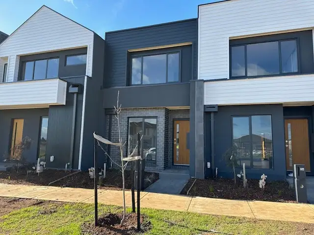 28 Darke Boulevard, Rockbank VIC 3335