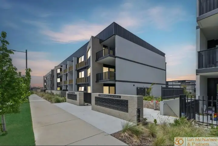 214/125 Wellsvale Drive, Googong NSW 2620