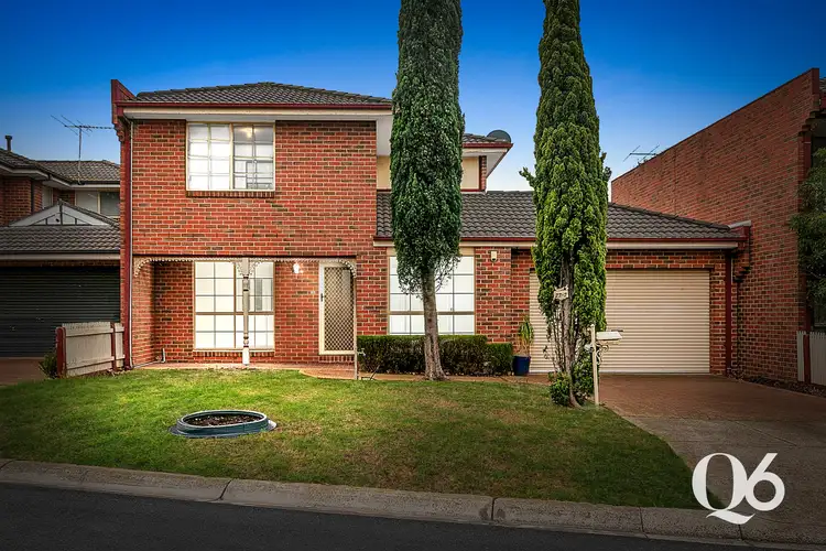 2/23 Messina Crescent, Taylors Lakes VIC 3038