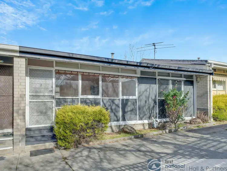 2/7 Carroll Avenue, Dandenong VIC 3175