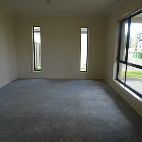 Second view of Homely townhouse listing, 6/1 University Drive, Wodonga VIC 3690