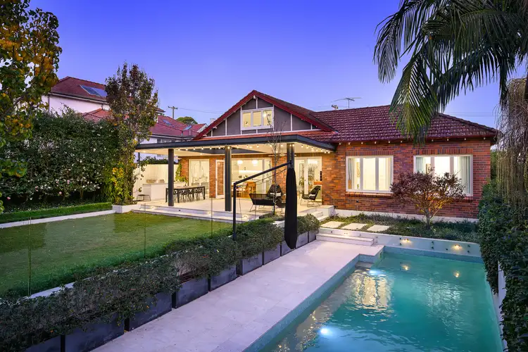18 Kenilworth Road, Lindfield NSW 2070