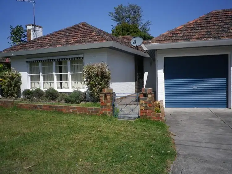 1/10 Woodstock Road, Mount Waverley VIC 3149