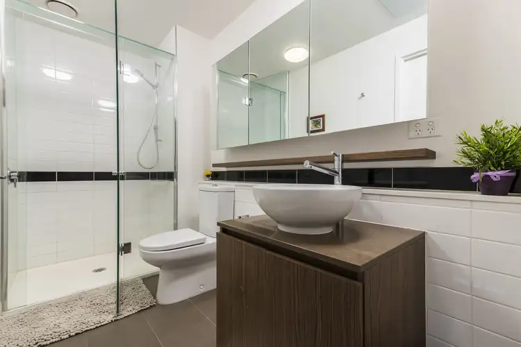 Sixth view of Homely apartment listing, 2604/350 William Street, Melbourne VIC 3000