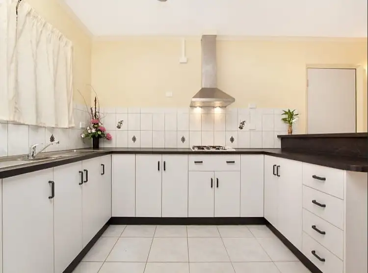 8/5 Cartwright Court