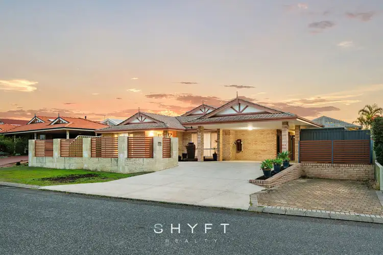 4 Greenoak Place, Woodvale WA 6026