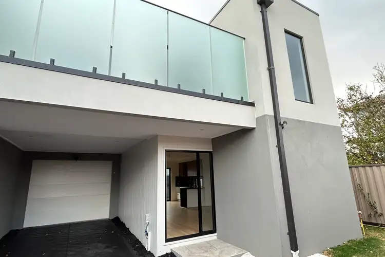 4/70 Princess Highway, Hallam VIC 3803