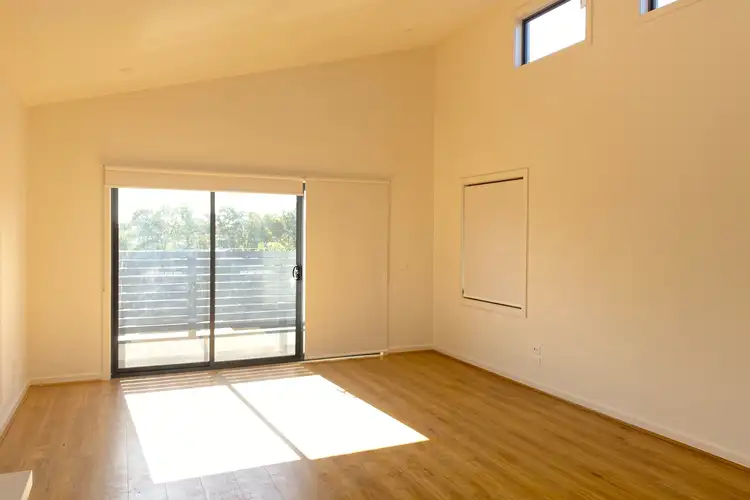 Fourth view of Homely townhouse listing, 86 Mount View Road, Lalor VIC 3075