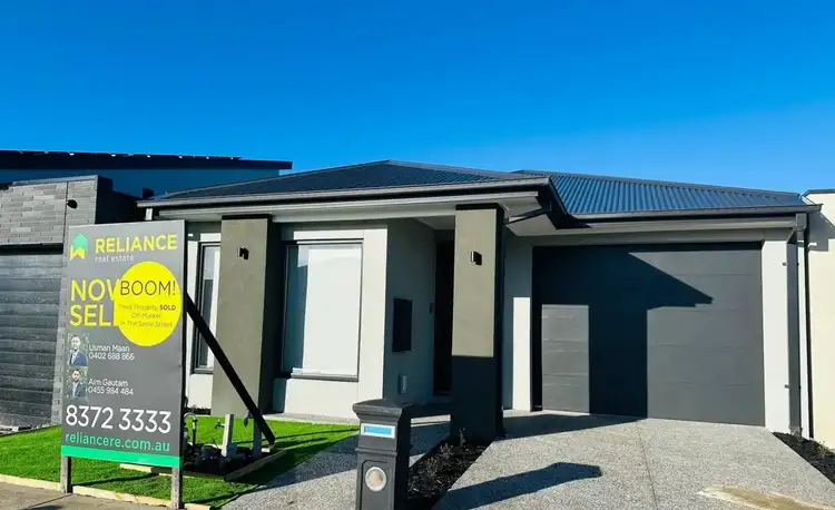 54 Mealie Avenue, Mickleham VIC 3064