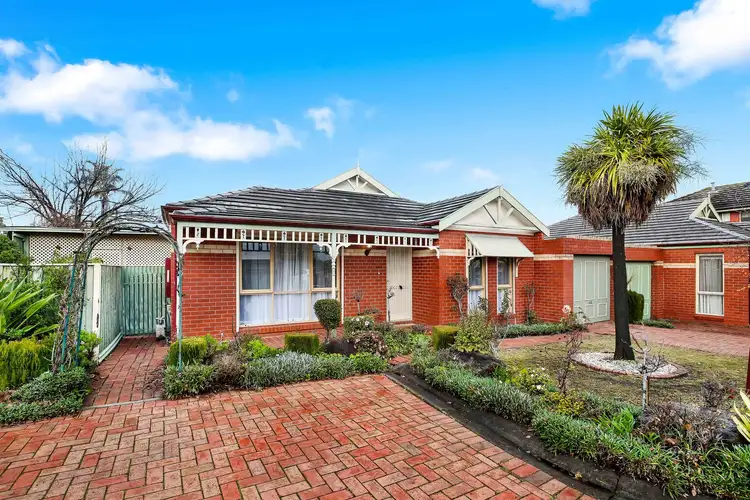 1 Silverbirch Rise, Mill Park VIC 3082