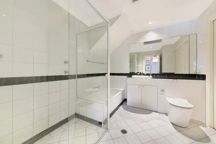 Fifth view of Homely apartment listing, 8/52 Taylor Street, Darlinghurst NSW 2010